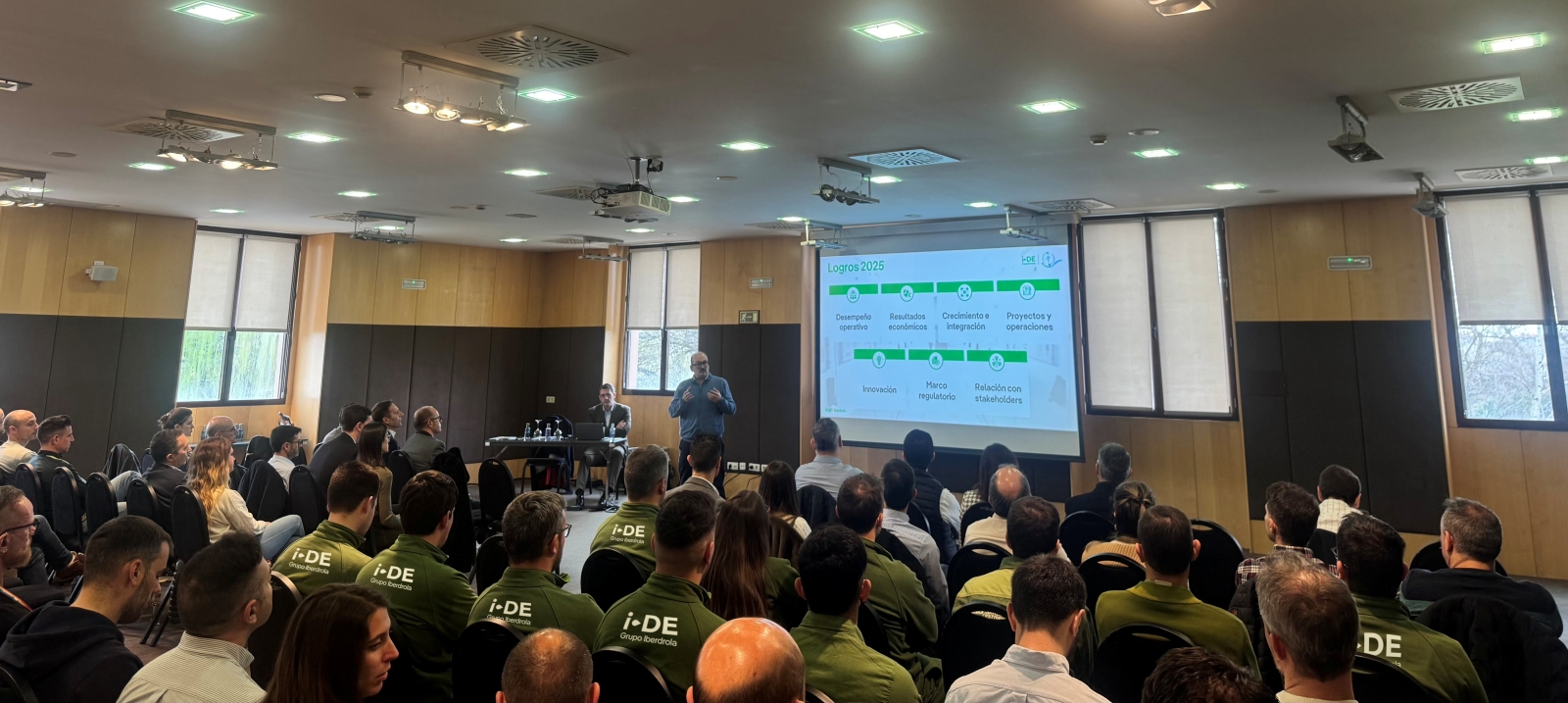 i-DE (Iberdrola) analiza en Castilla y León su plan estratégico 2026-2031