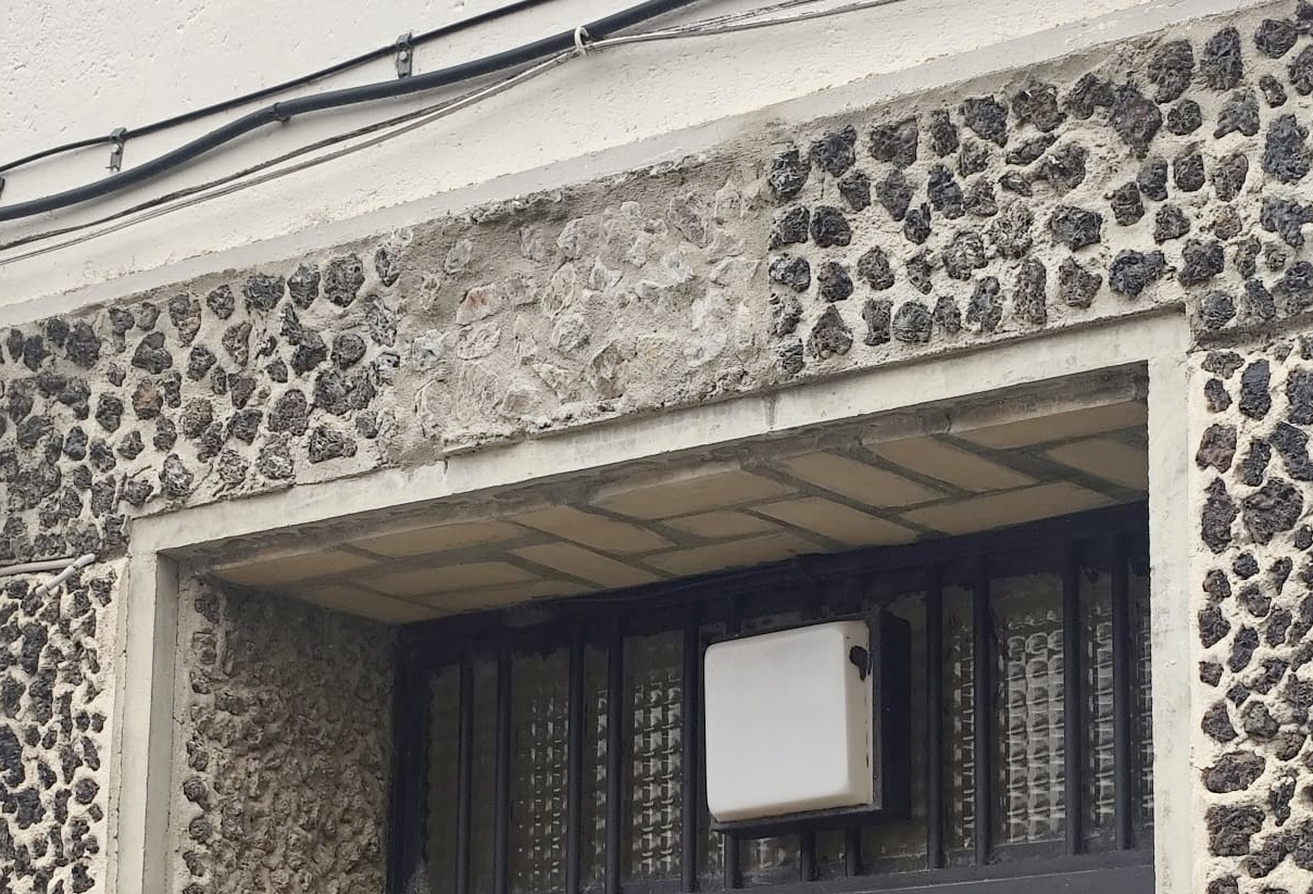 Adiós a la simbología franquista en el colegio Miguel de Unamuno: PeC pide retirar la que queda en la ciudad