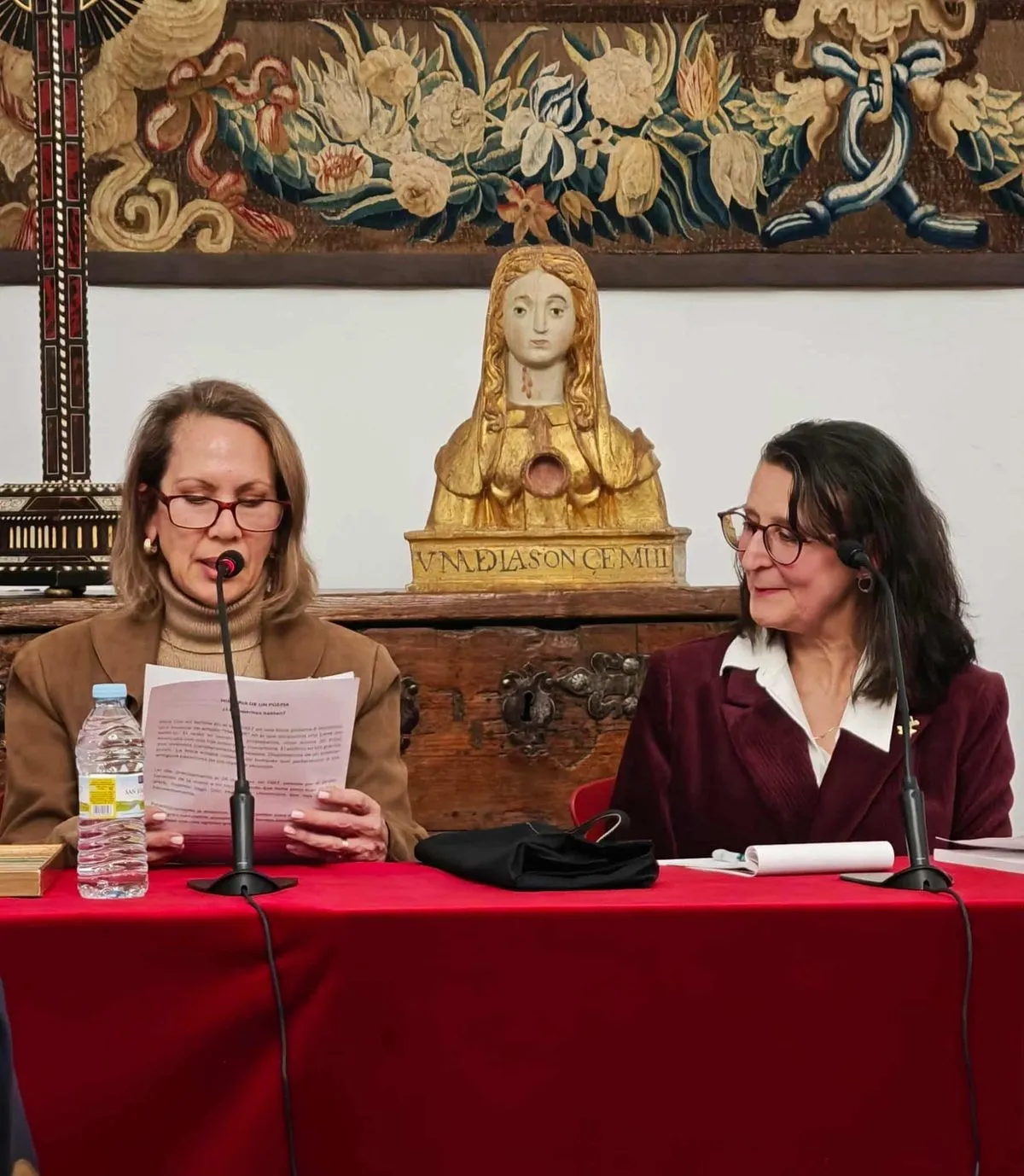 Emotivo encuentro en Salamanca para evocar el exilio de Miguel de Unamuno en Hendaya y su relación con el injustamente olvidado Eduardo Ortega y Gasset con los nietos de ambos.