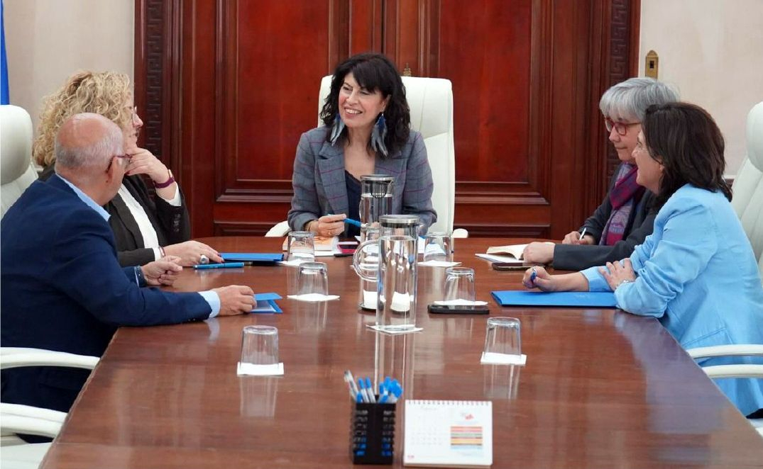 El salmantino Joaquín Merchán propone a la ministra de Igualdad crear un observatorio estatal en el ámbito laboral