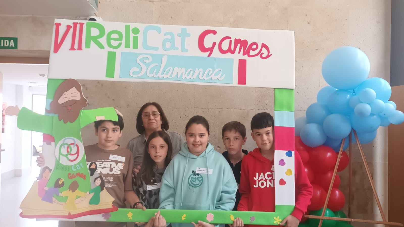 Ganadores de las ReliCatGames en Salamanca con 300 alumnos