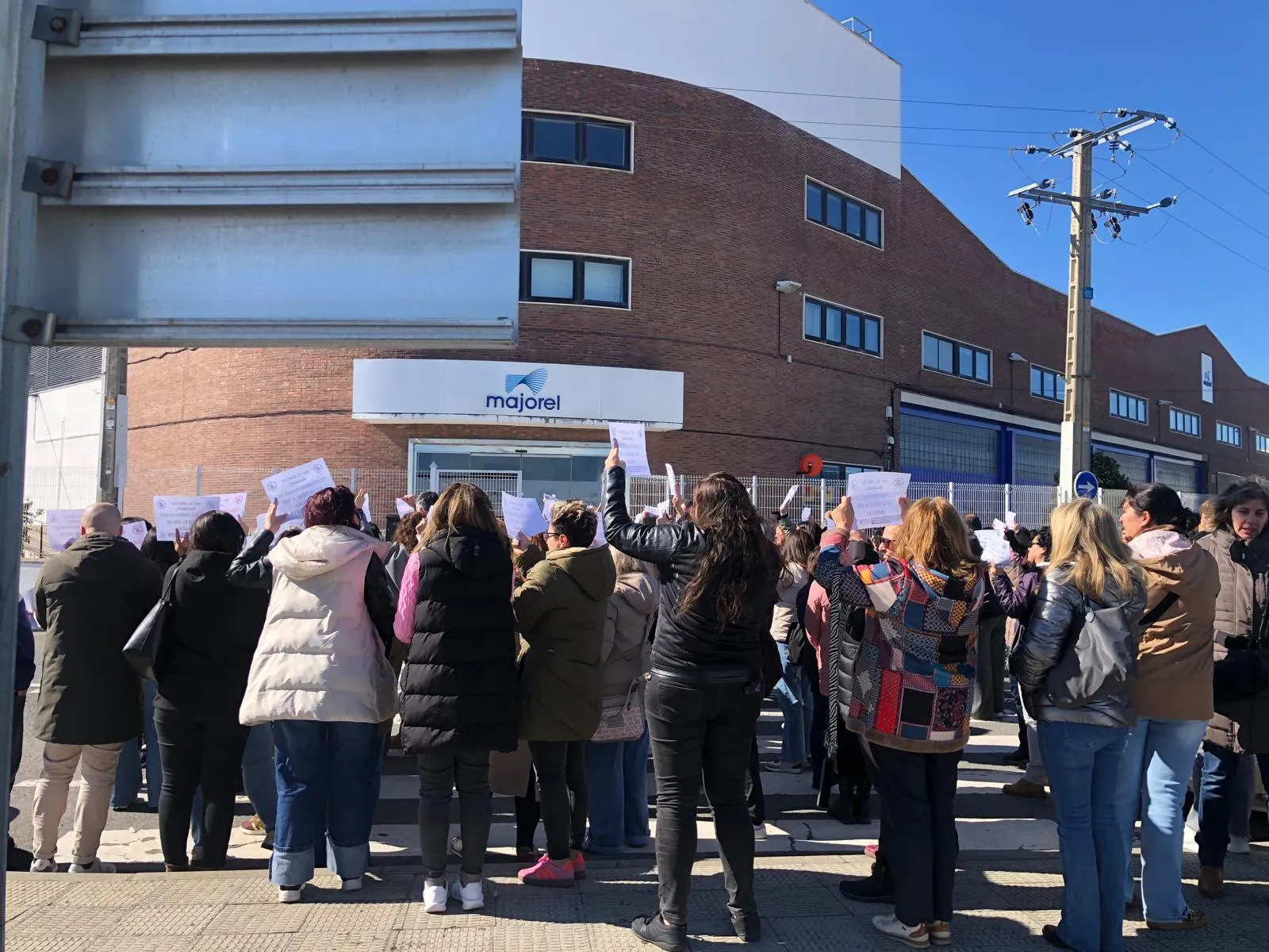 Foto 3 - Los trabajadores de Majorel en Salamanca paran contra el ERE de 169 despidos (Fotos)