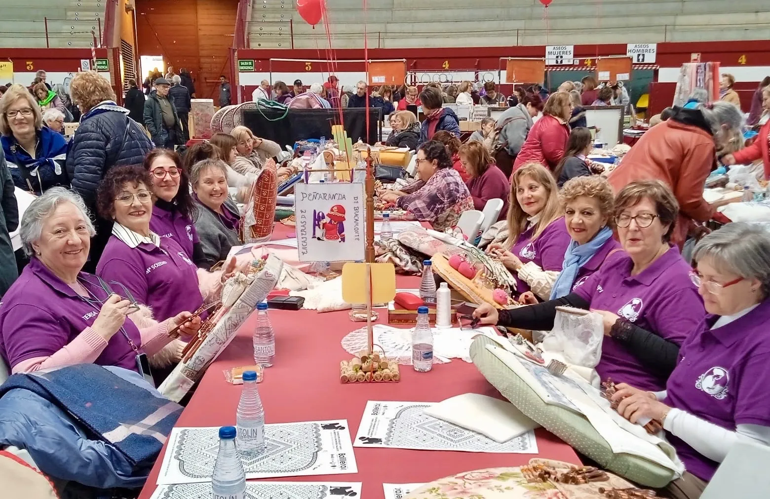 Foto 2 - Gran protagonismo de las encajeras de Pe&ntilde;aranda en el XII encuentro de Arroyo de la Encomienda