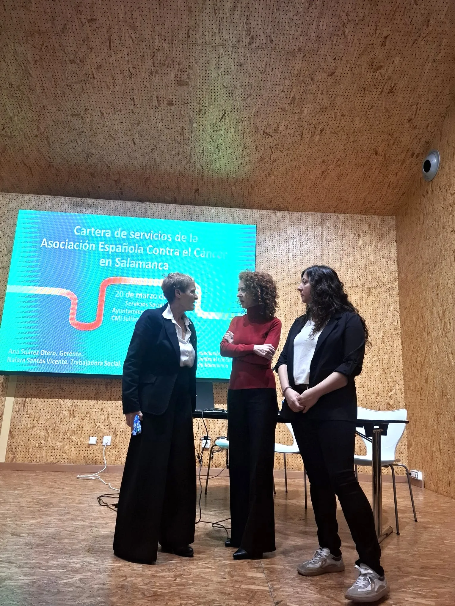 Foto 2 - Una nueva red de coordinaci&oacute;n agilizar&aacute; la atenci&oacute;n social a pacientes con c&aacute;ncer en Salamanca