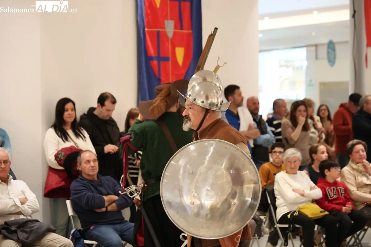 Viaje en el tiempo con la Asociación Cultural Tercio de Salamanca en El Tormes. Foto de David Sañudo