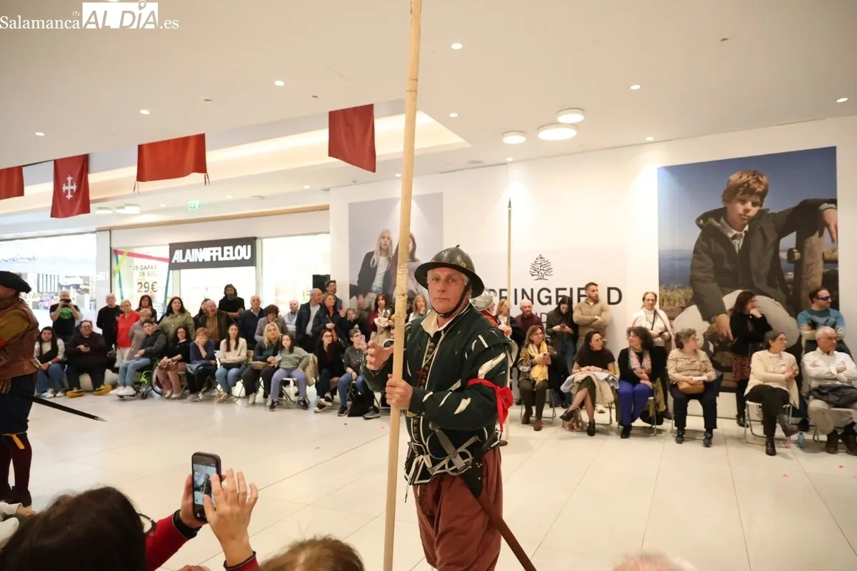 Viaje en el tiempo con la Asociación Cultural Tercio de Salamanca en El Tormes. Foto de David Sañudo