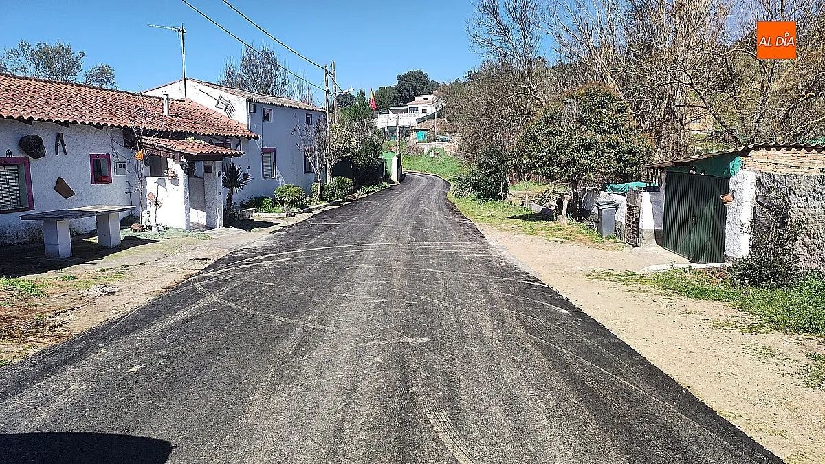 Foto 11 - Asfaltado de la calleja de  Valhondo y arreglo del camino de Caracillo 