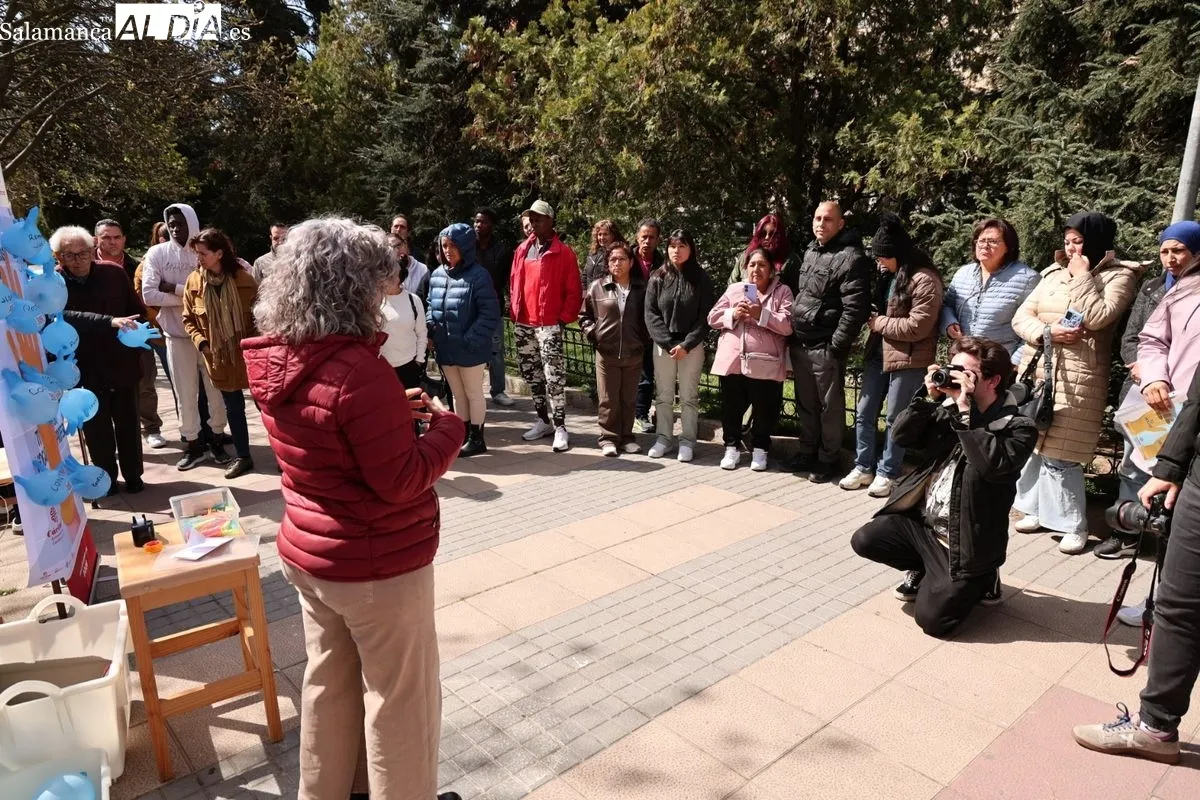 Día de las Trabajadoras del Hogar organizado por Cáritas Salamanca en el paseo de San Antonio. Foto de David Sañudo