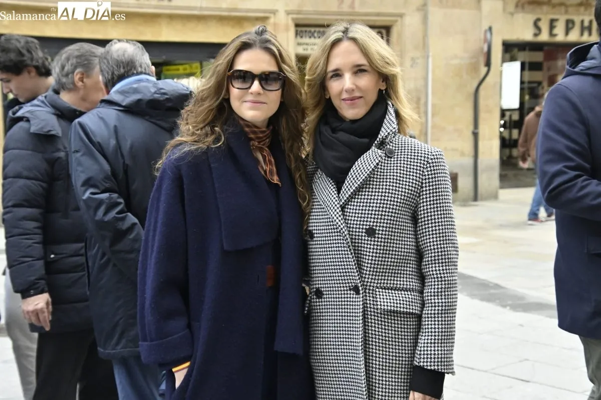 Cayetana Álvarez de Toledo, portavoz adjunta del Grupo PP en el Congreso de los Diputados, en su visita a Salamanca, acompañada por miembros del PP salmantino
