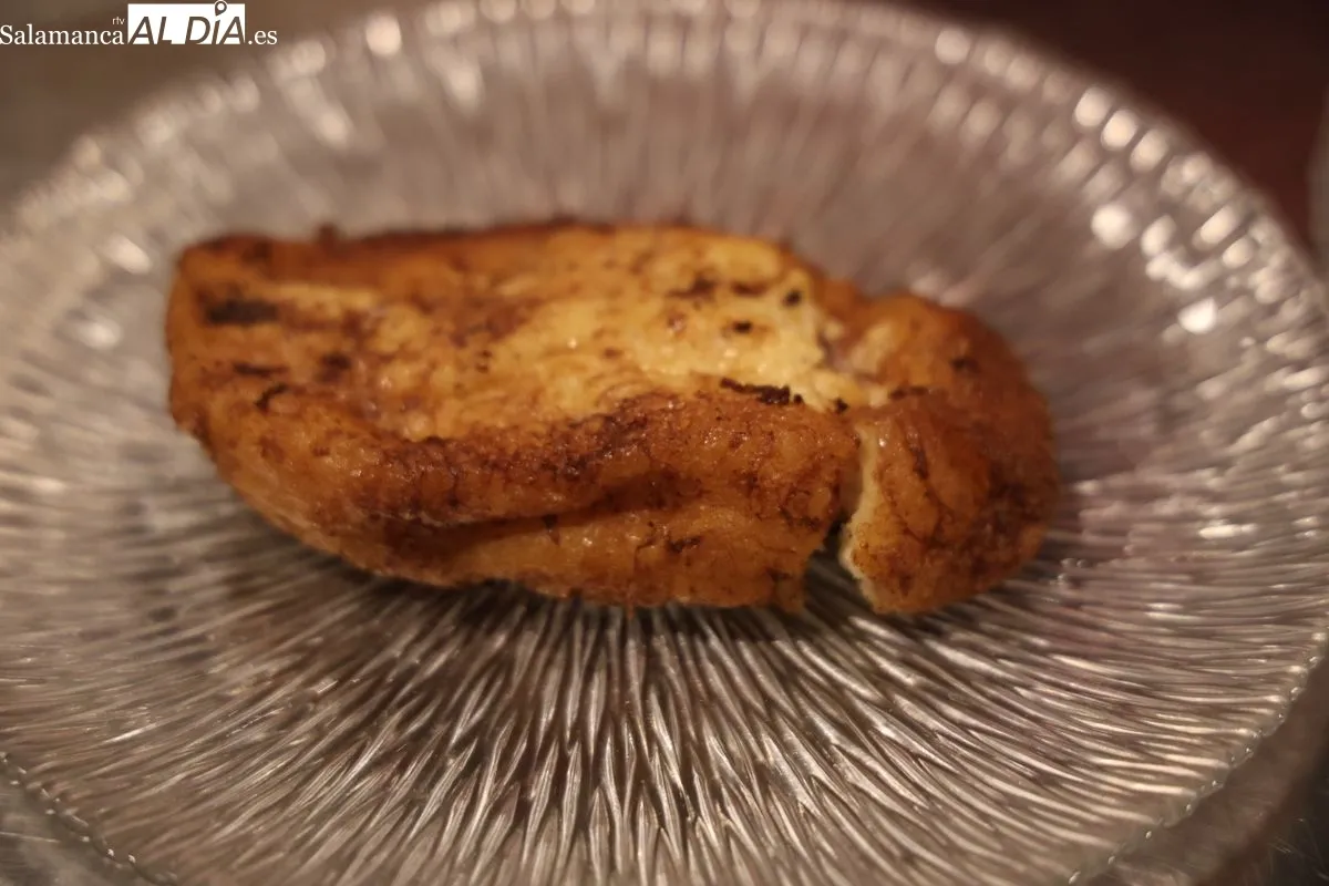 IX Concurso de Torrijas en Salamanca: cata del jurado. Foto de David Sañudo