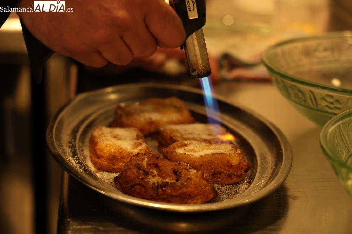 IX Concurso de Torrijas en Salamanca: cata del jurado