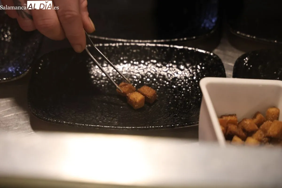 IX Concurso de Torrijas en Salamanca: cata del jurado. Foto de David Sañudo