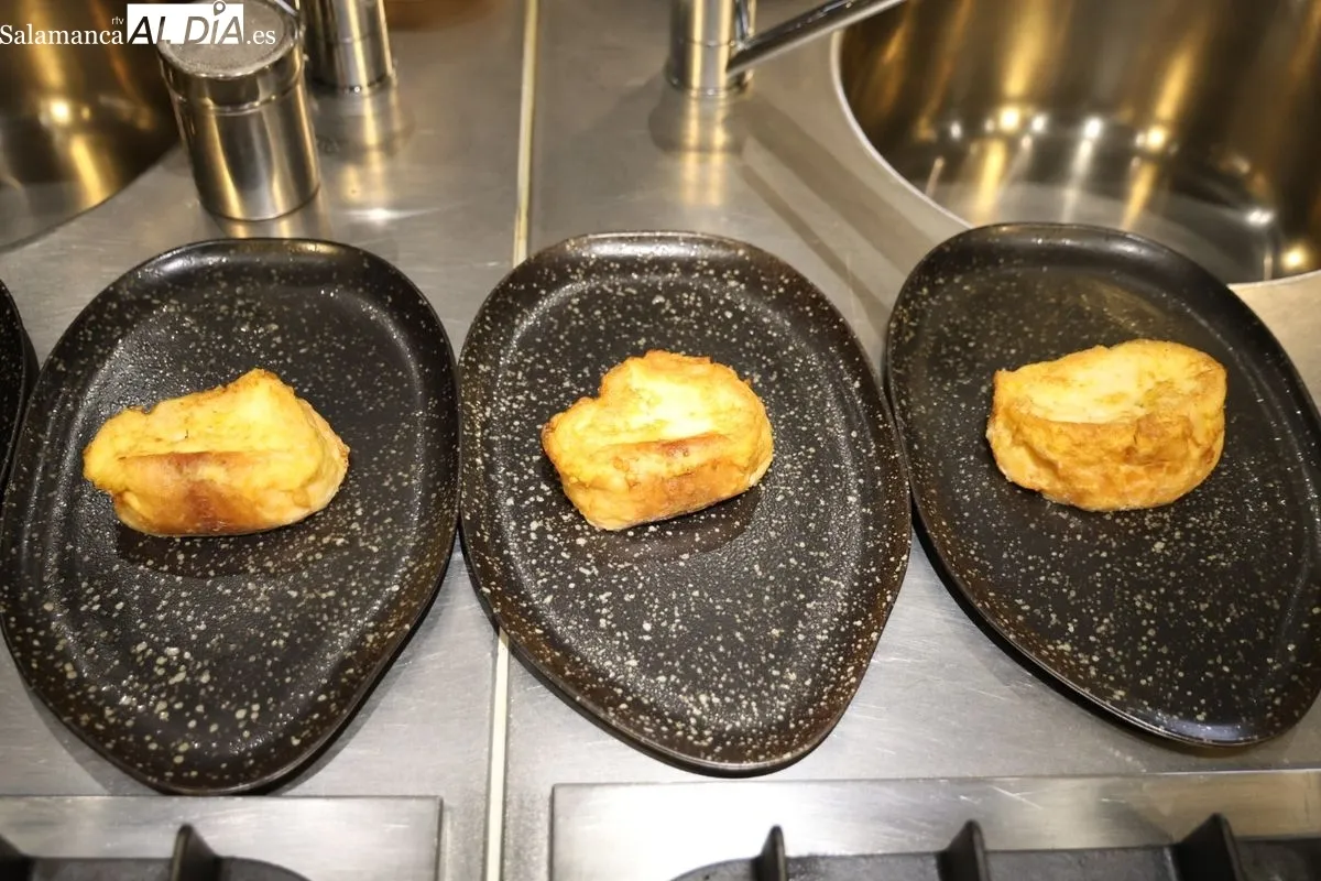 IX Concurso de Torrijas en Salamanca: cata del jurado. Foto de David Sañudo