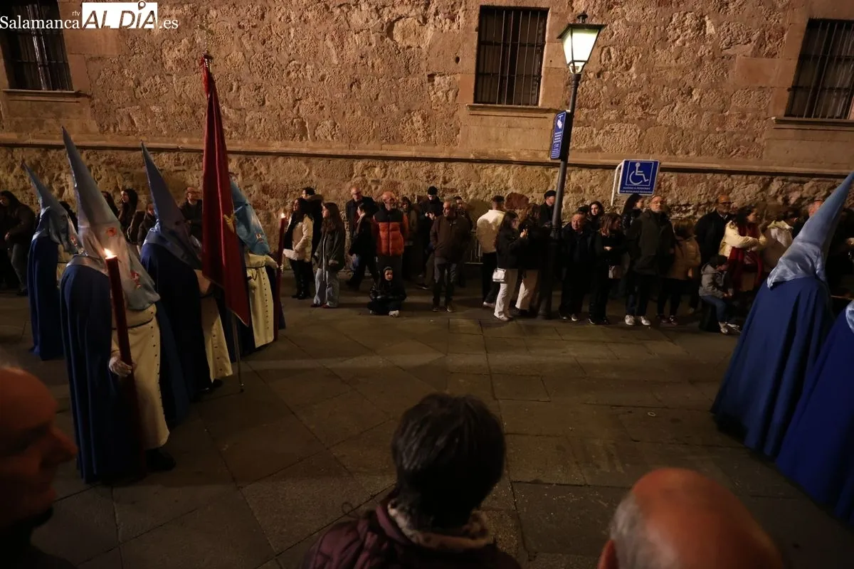 Procesión del Cristo de los Doctrinos y la Virgen de la Amargura de la Confradía de la Vera Cruz. Fotos: David Sañudo