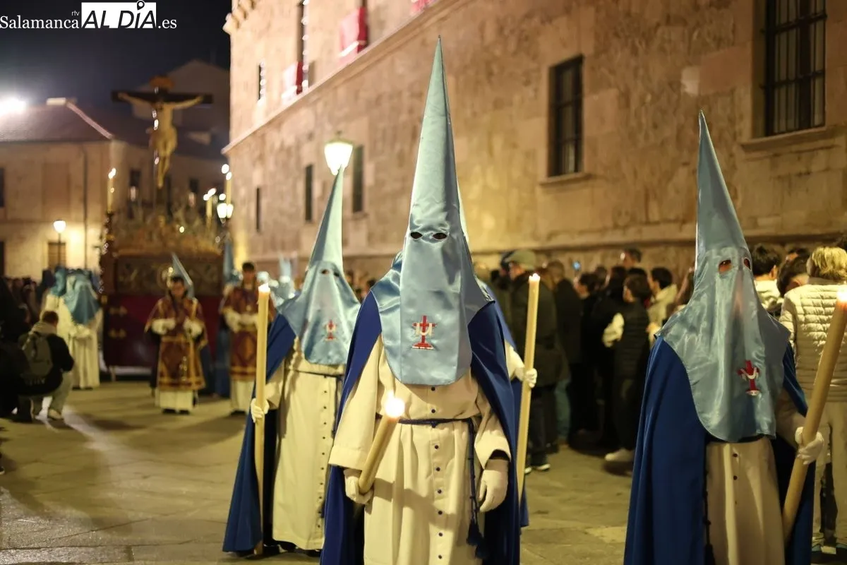 Procesión del Cristo de los Doctrinos y la Virgen de la Amargura de la Confradía de la Vera Cruz. Fotos: David Sañudo