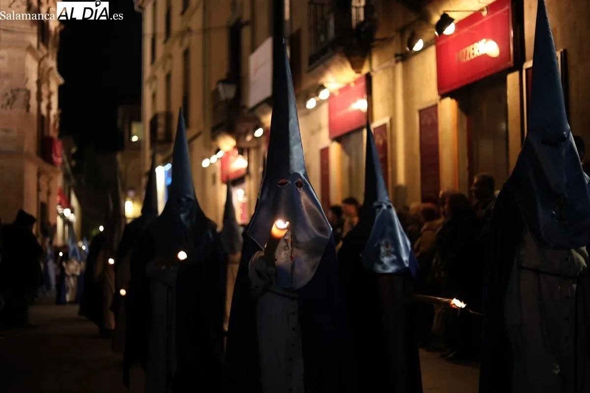 Procesión del Cristo de los Doctrinos y la Virgen de la Amargura de la Confradía de la Vera Cruz. Fotos: David Sañudo