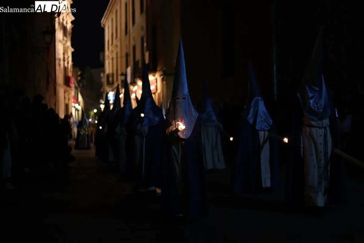 Procesión del Cristo de los Doctrinos y la Virgen de la Amargura de la Confradía de la Vera Cruz. Fotos: David Sañudo