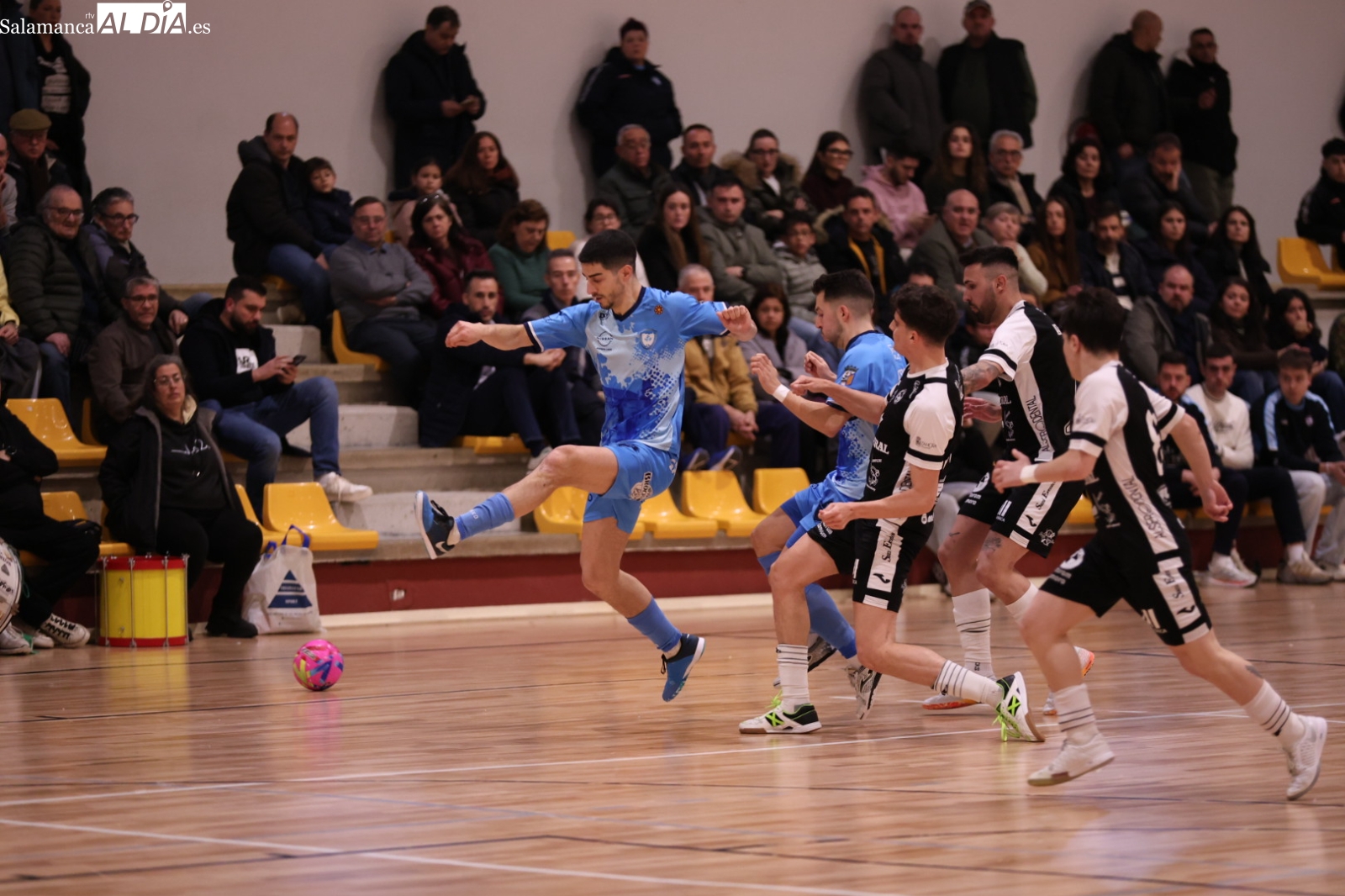 FOTOS | Al Salamanca FS no le sienta bien el cambio al Lazarillo y pierde con el Zamora (3-4)
