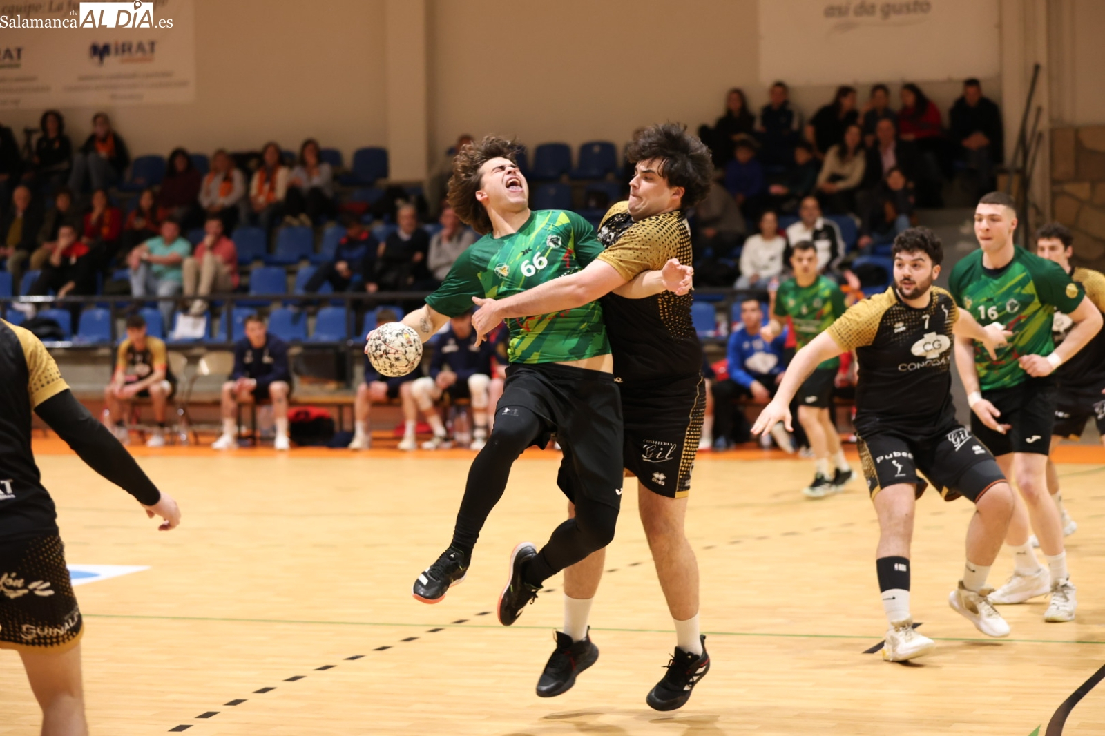 El BM Salamanca suma su octava jornada sin caer en Covadonga (33-33)