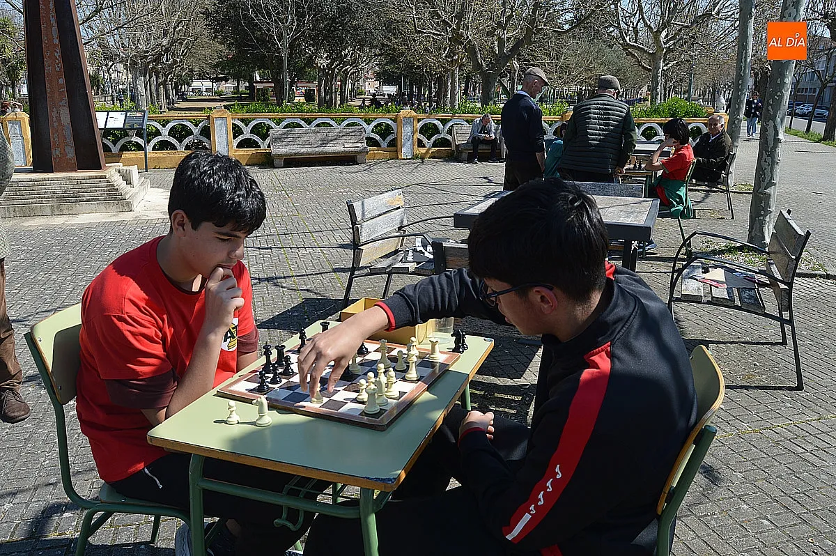 Torneo de ajedrez entre el IES Tierra y IES Fray Diego Tadeo 