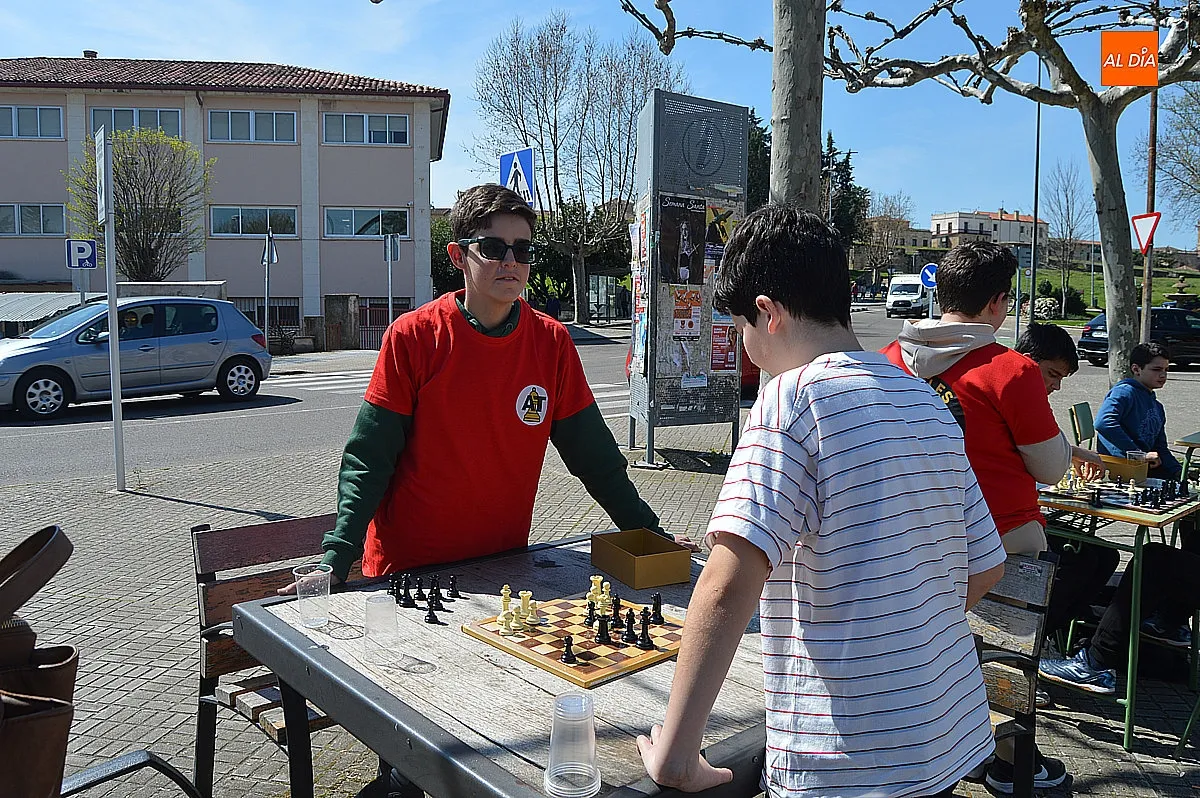 Torneo de ajedrez entre el IES Tierra y IES Fray Diego Tadeo 
