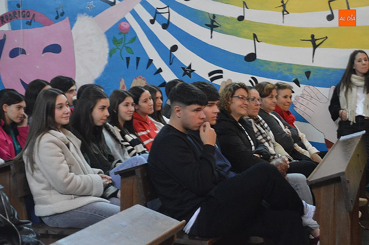 Mesa redonda por el Día de la Mujer en el IES Fray Diego Tadeo 