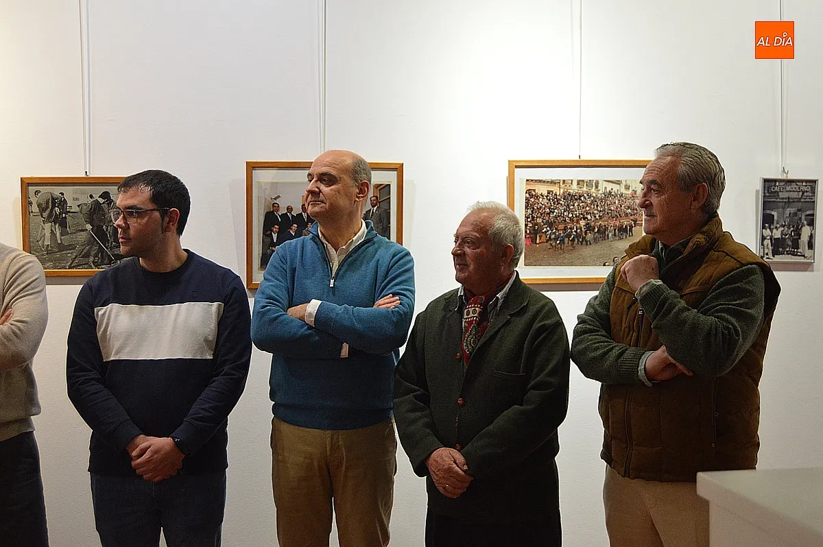 Exposición fotográfica del Bolsín Taurino Mirobrigense en la Casa de la Cultura 