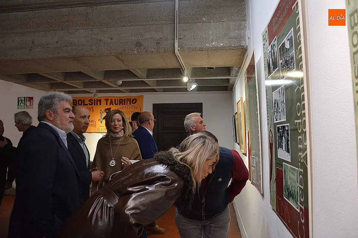 Exposición fotográfica del Bolsín Taurino Mirobrigense en la Casa de la Cultura 