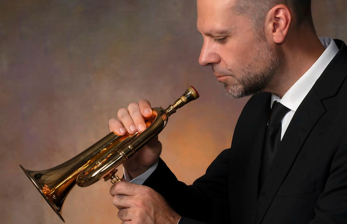 Dani de Baza y la Banda de Villamayor actuarán este viernes en el Teatro Liceo