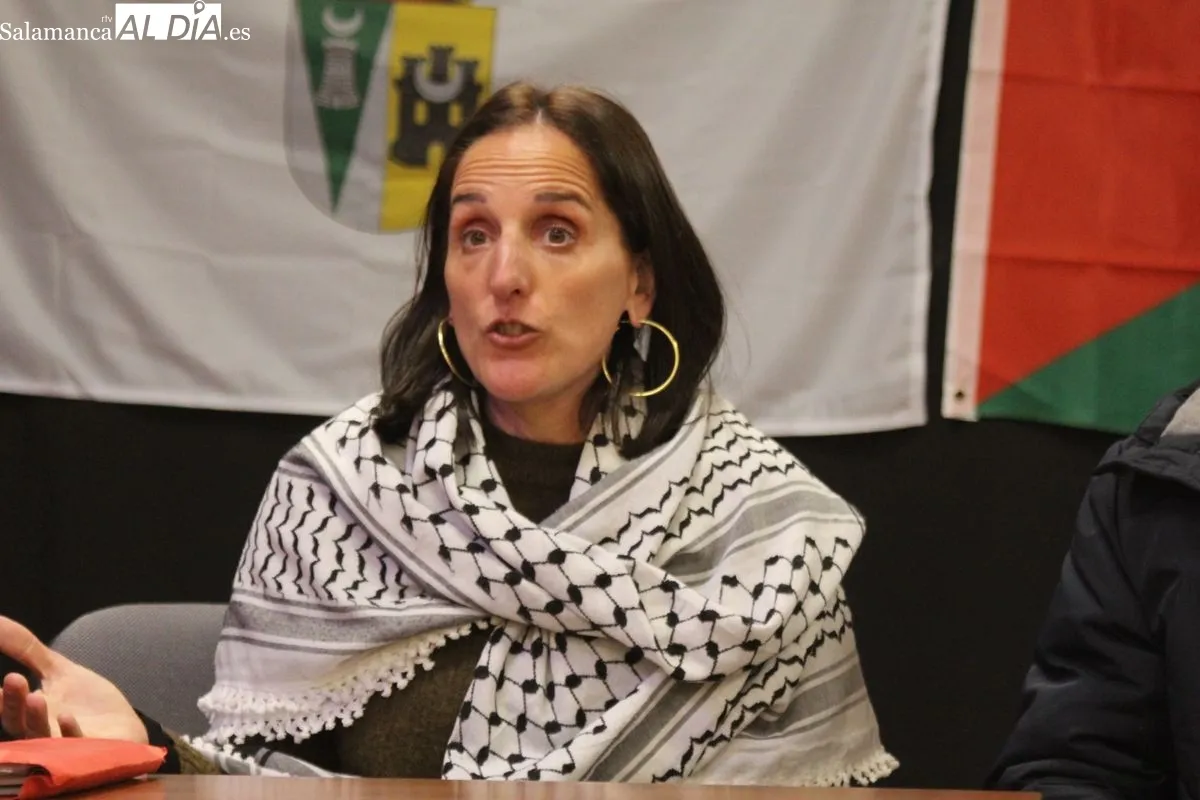 Celebración del Día de la Tierra palestina, con música, poesía y gastronomía, en Miranda de Azán. Foto de Fernando Sánchez Gómez