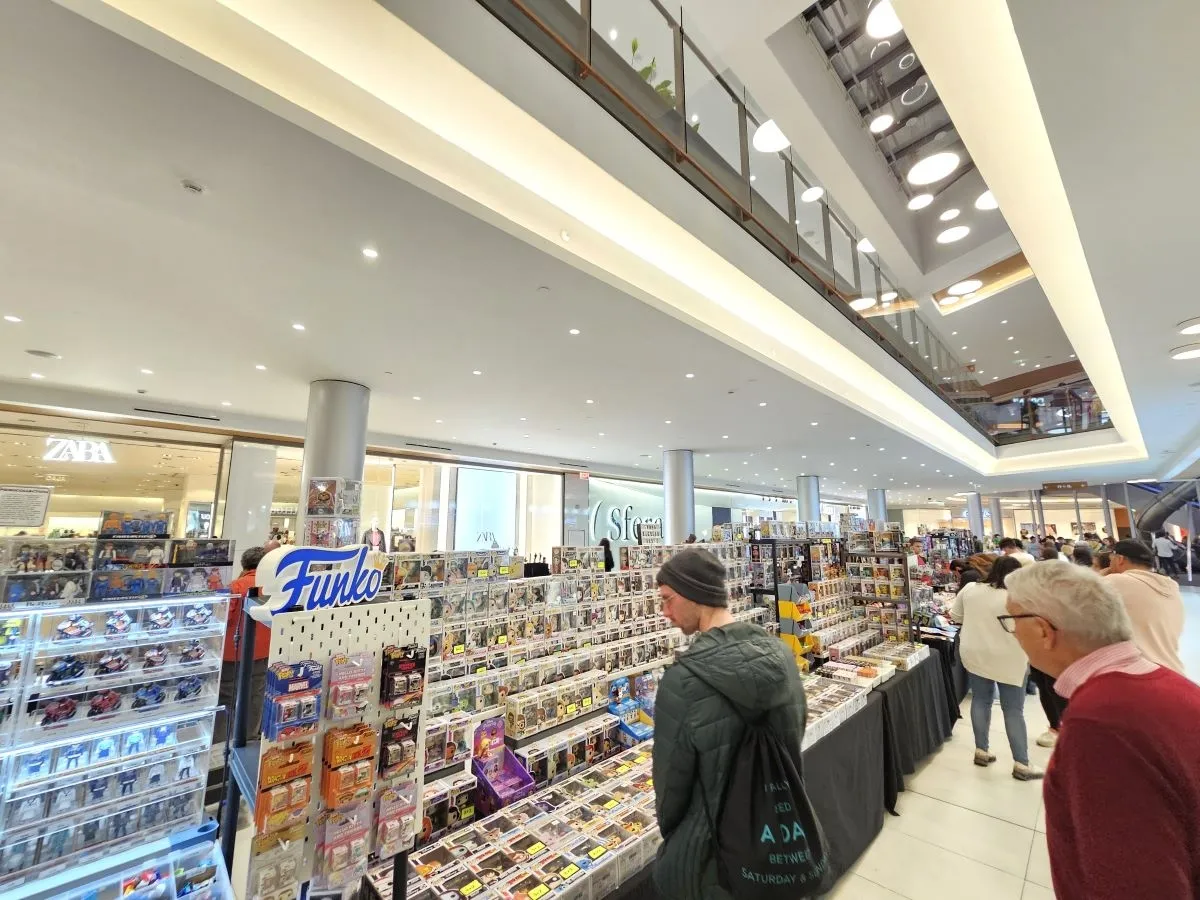 Foto 3 - El Tormes acoge la tercera edici&oacute;n de la Expo Toy Market con juguetes vintage y de colecci&oacute;n