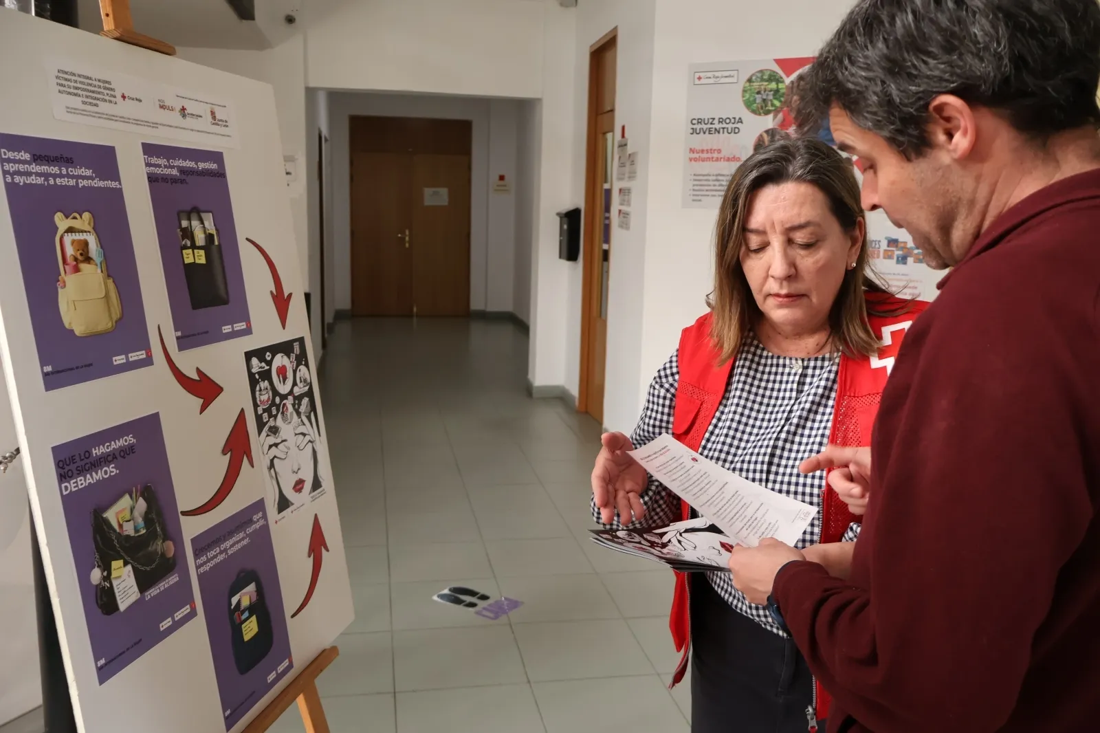Foto 2 - Cruz Roja Salamanca alerta: el 83 % de las personas que cuidan a familiares son mujeres
