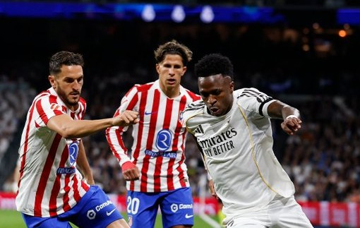 El Real Madrid se aferra a LaLiga al remontar en el derbi contra el Atleti (3-2)