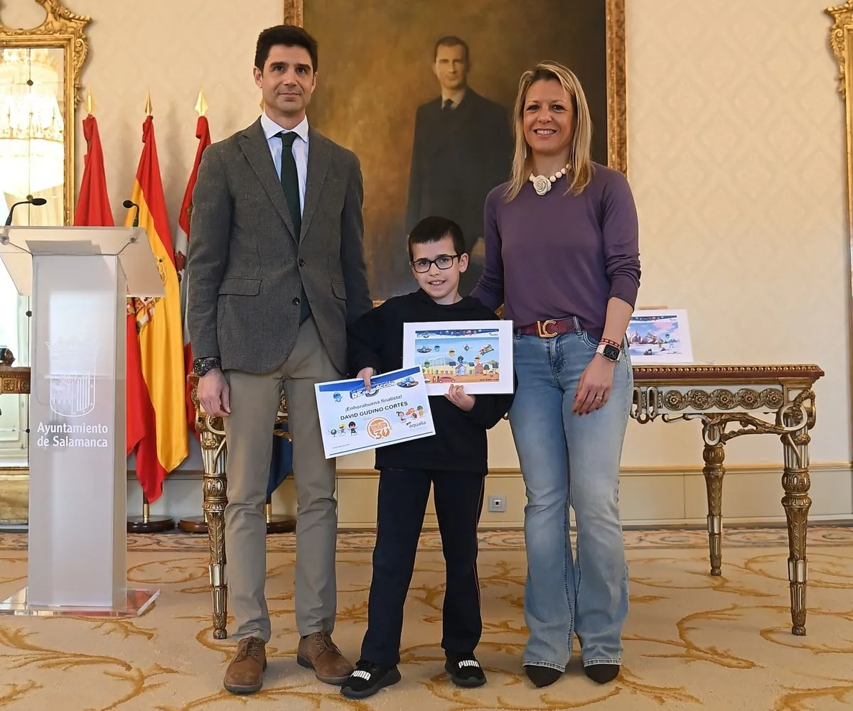Tres escolares salmantinos reciben premios del Concurso Internacional de Dibujo de Aqualia