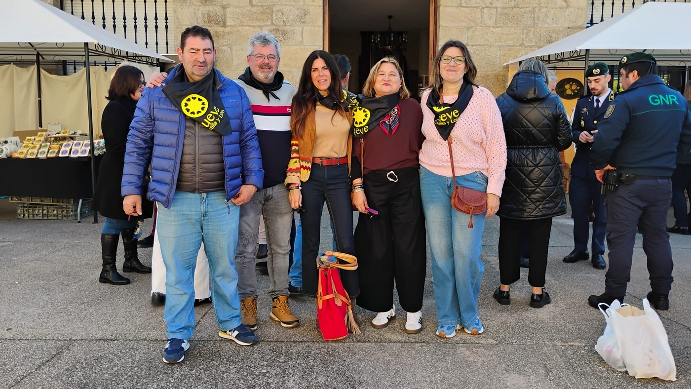 Chabela de la Torre lamenta en La Fregeneda la inacción con el Camino de Hierro y se compromete a potenciarlo