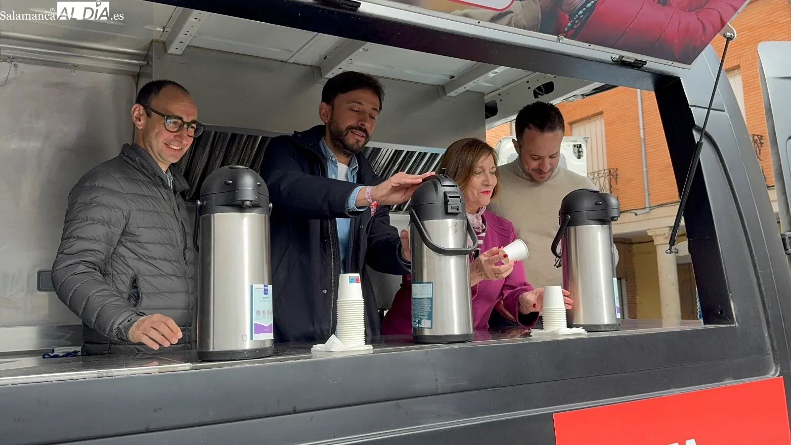 Foto 8 - El PSOE reivindica su gesti&oacute;n en Pe&ntilde;aranda y pide "una oportunidad al cambio" en Castilla y Le&oacute;n