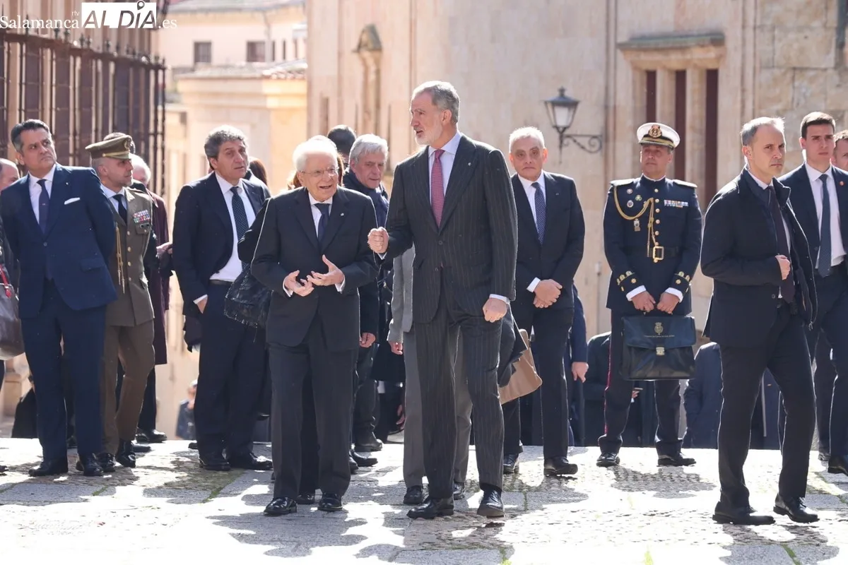 El rey Felipe VI y el presidente italiano Sergio Mattarella recorren el casco histórico de Salamanca | FOTOS: David Sañudo 