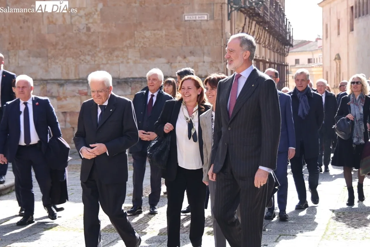 El rey Felipe VI y el presidente italiano Sergio Mattarella recorren el casco histórico de Salamanca | FOTOS: David Sañudo 