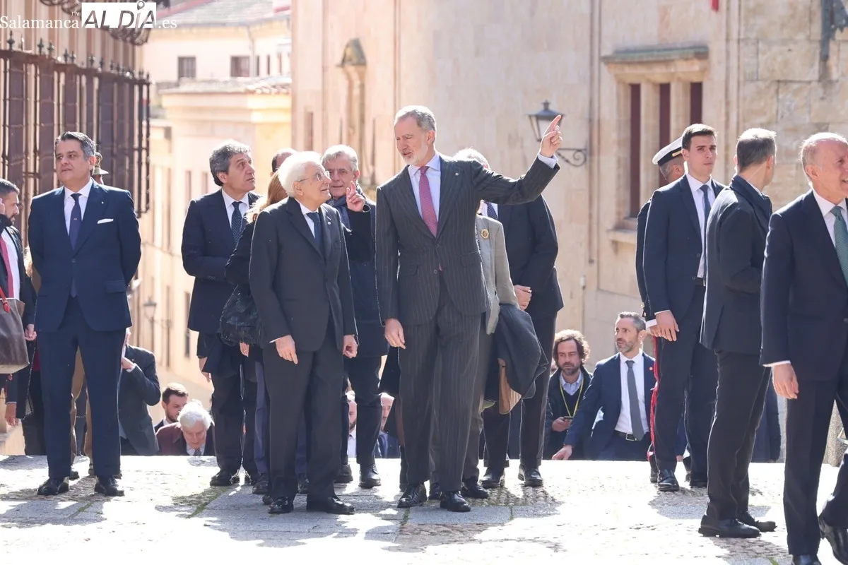 El rey Felipe VI y el presidente italiano Sergio Mattarella recorren el casco histórico de Salamanca | FOTOS: David Sañudo 