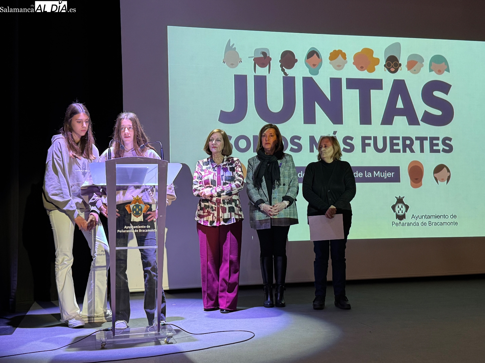 Peñaranda enumera los retos pendientes del 8M: brecha salarial, conciliación y la situación de las mujeres con discapacidad.