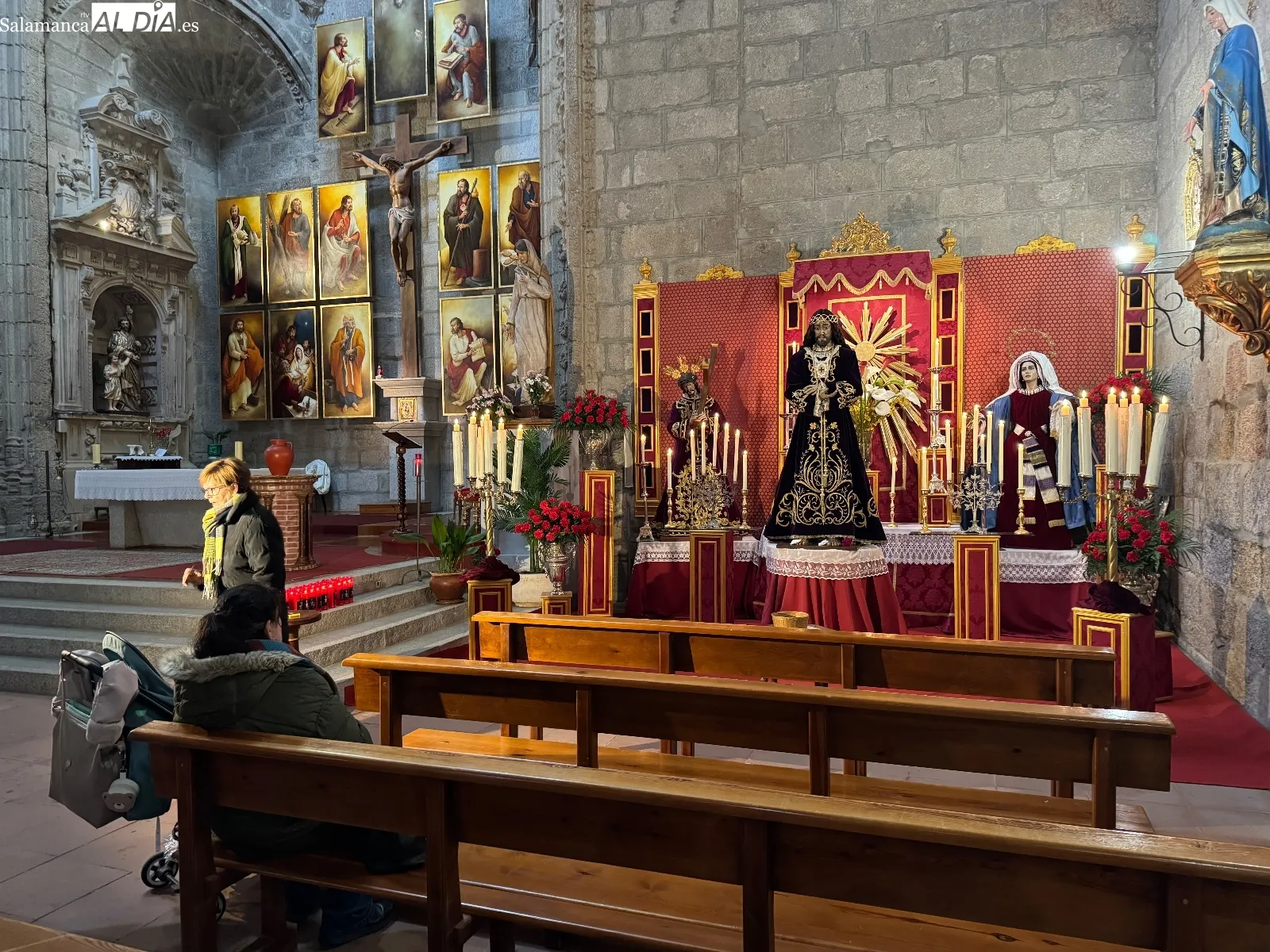 Besapiés a Jesús Medinaceli en Peñaranda