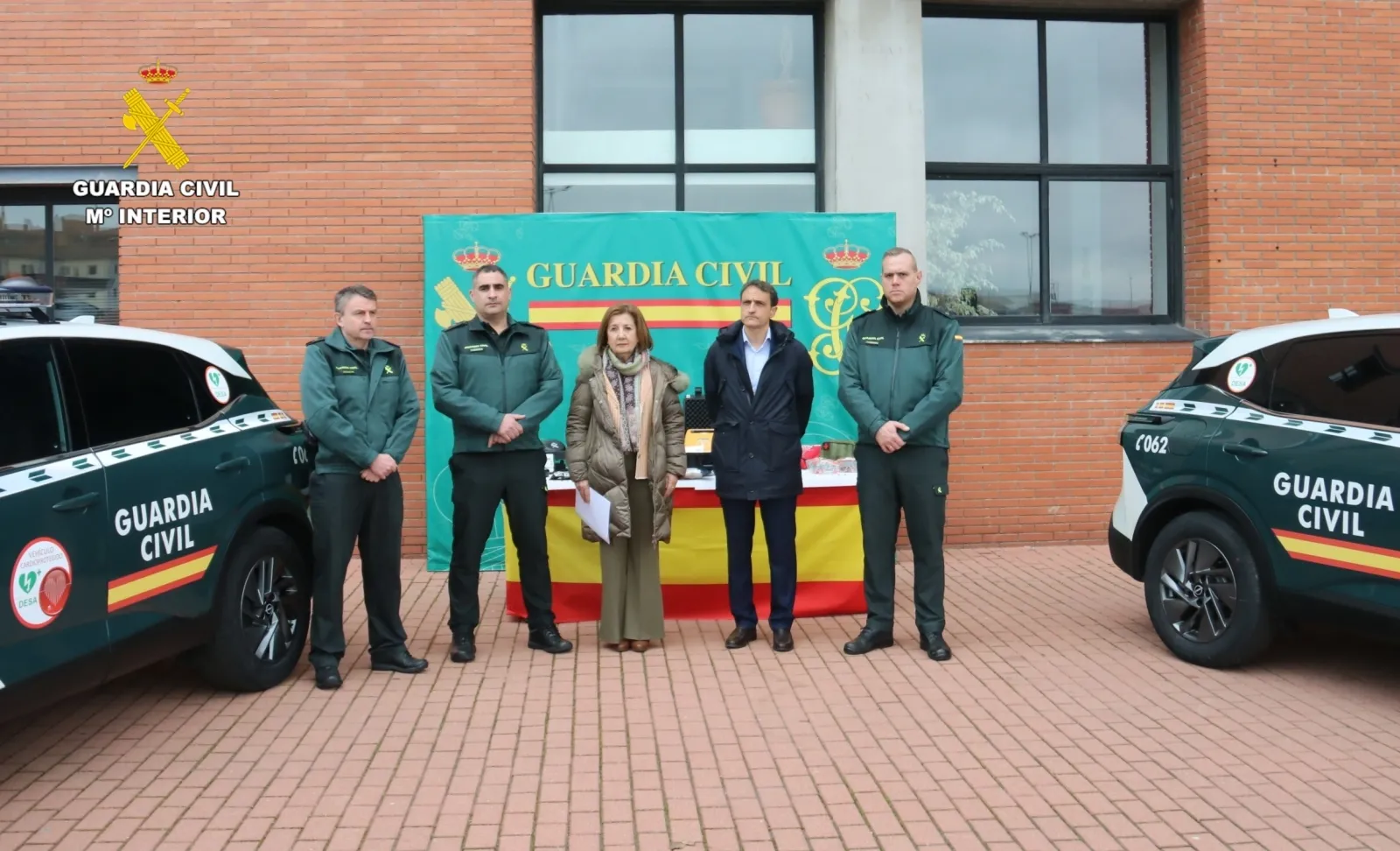 Foto 5 - La Guardia Civil de Salamanca incorpora diez veh&iacute;culos con desfibriladores para el medio rural