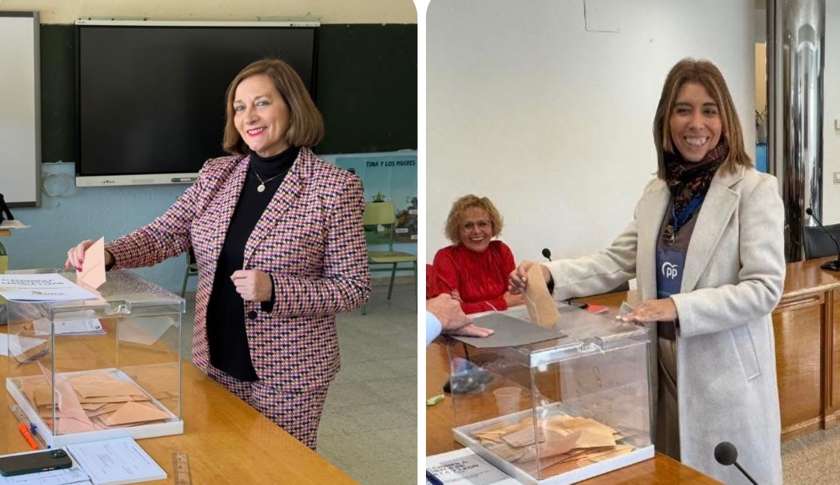 Carmen Ávila y Eva López ejercen su derecho al voto en una jornada electoral tranquila en Peñaranda