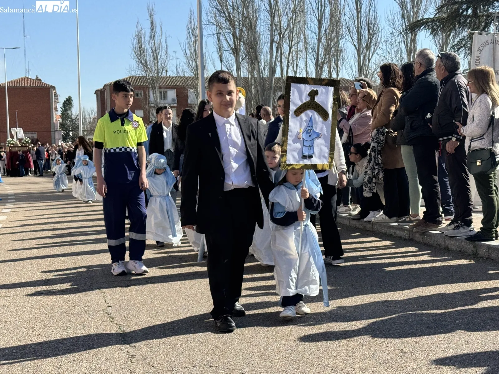 Foto 5 - La Encarnaci&oacute;n pone en marcha la Semana Santa con su gran V&iacute;a Crucis escolar
