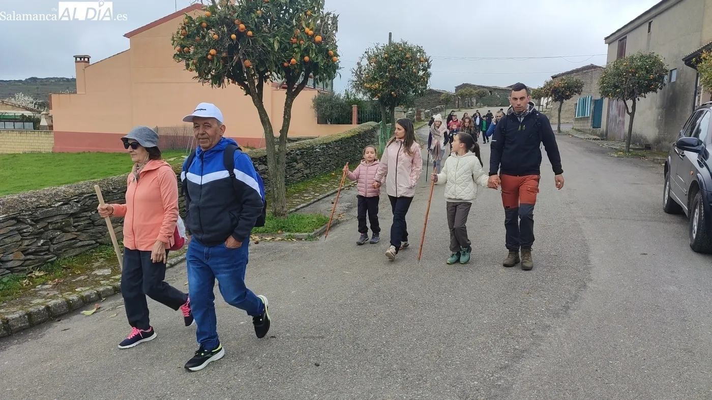 Nuevo éxito de la marcha senderias de Vilvestre / CORRAL