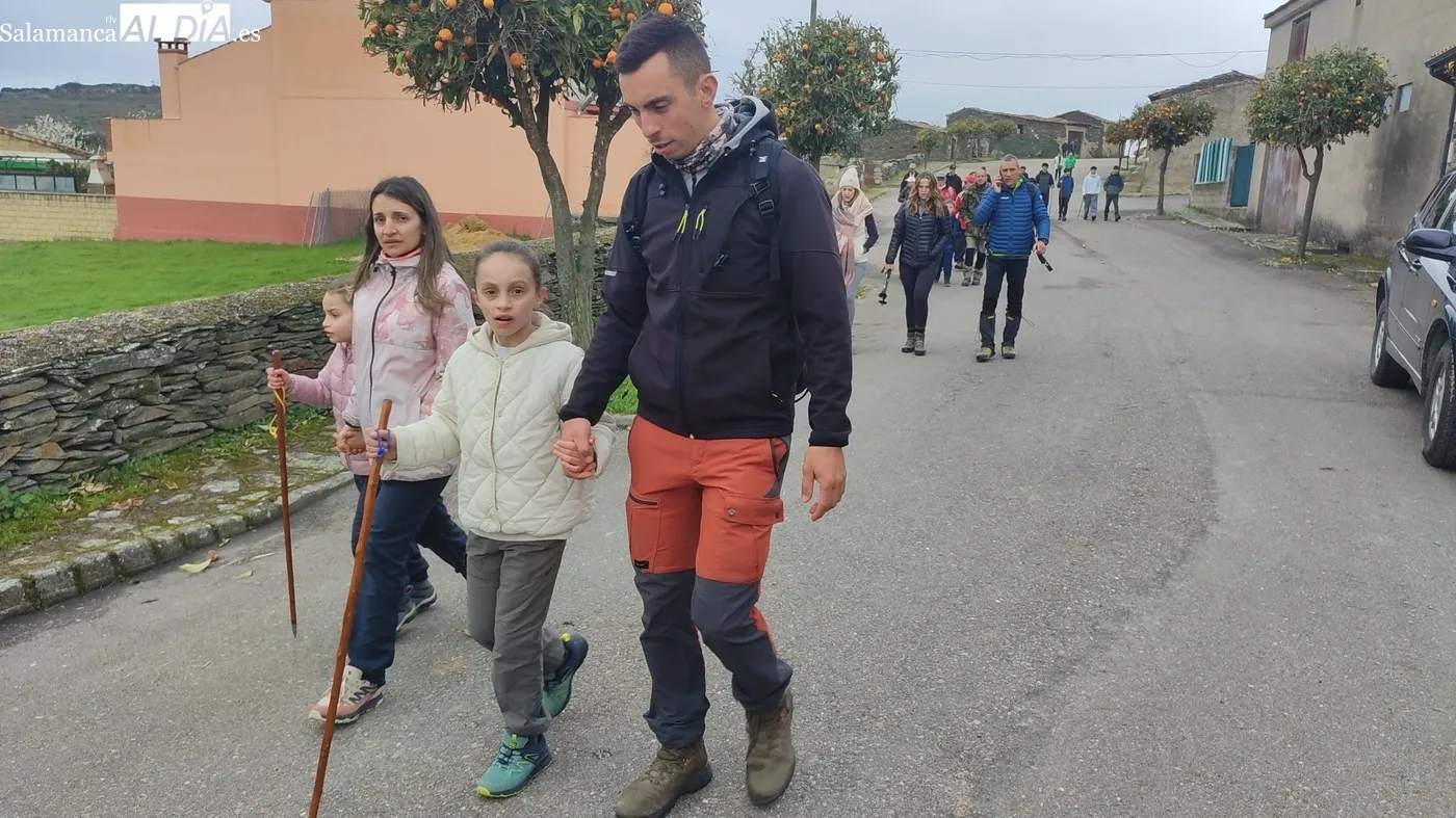 Nuevo éxito de la marcha senderias de Vilvestre / CORRAL