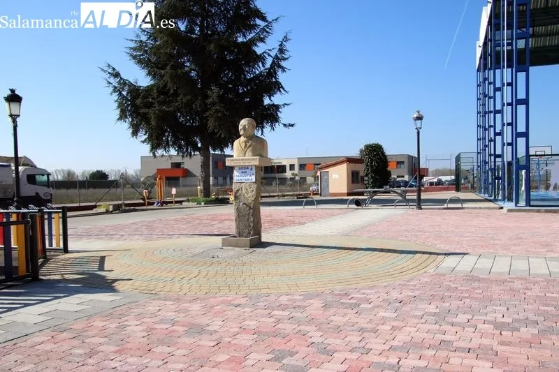Foto 5 - Sieteiglesias avanza con la creaci&oacute;n de unas piscinas municipales, la reforma de la plaza y la mejora de la red de agua
