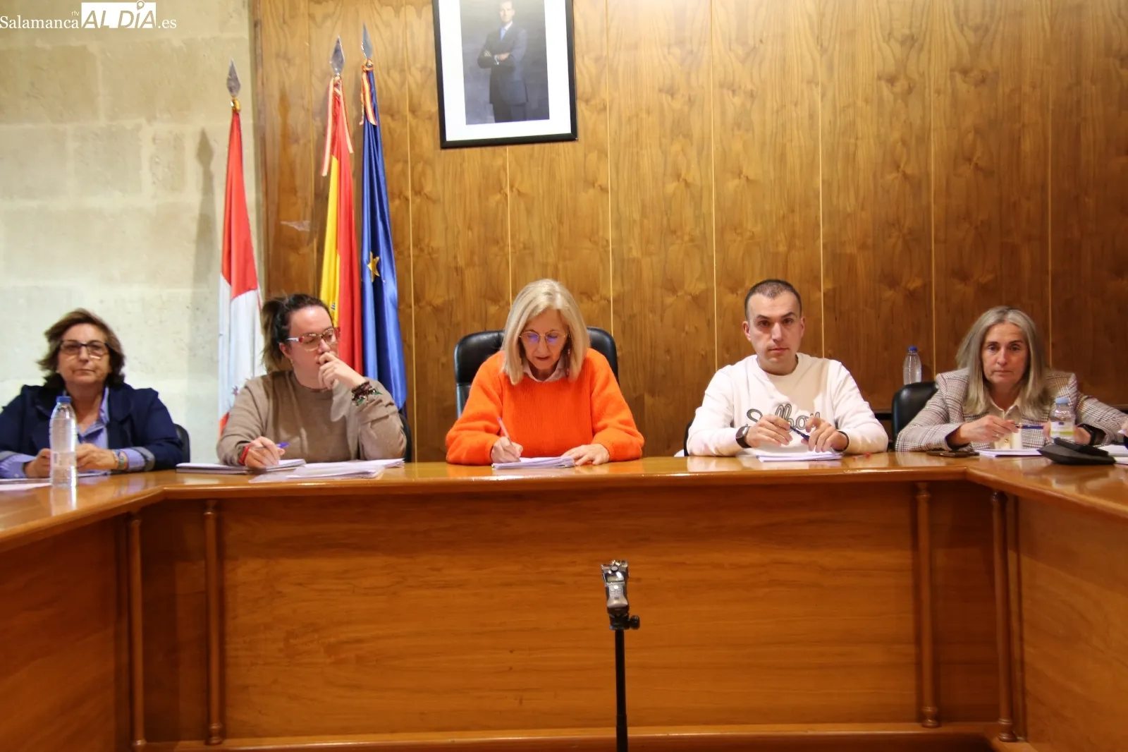 Foto 8 - El Ayuntamiento de Alba nombra Hijos Predilecto y Adoptivo a Manuel Jes&uacute;s Diego y Juli&aacute;n Moreiro