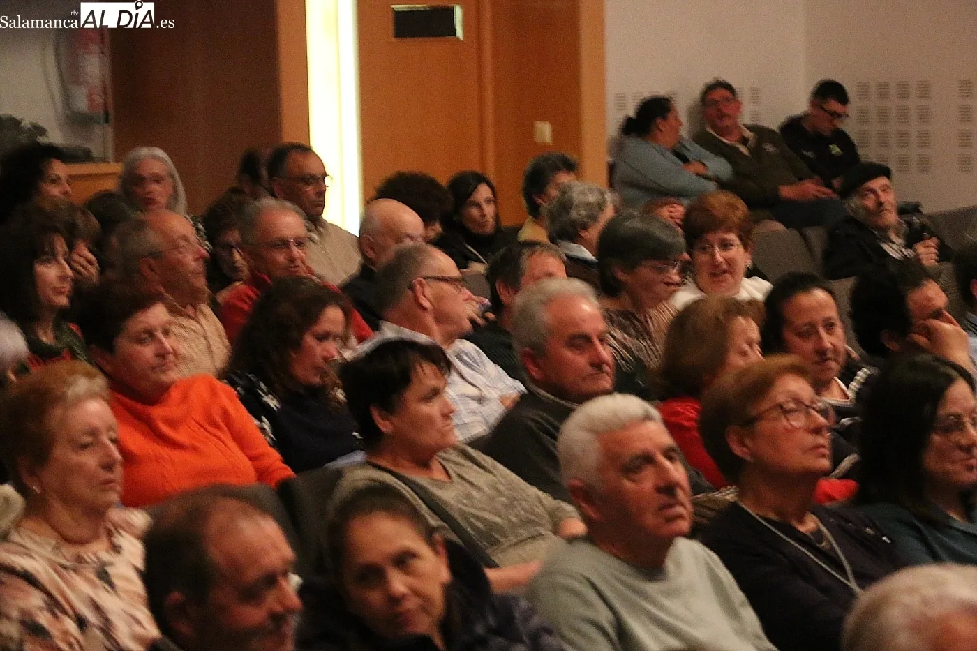 Representación de 'Maison Close' por Paraskenia Teatro en Vitigudino / CORRAL