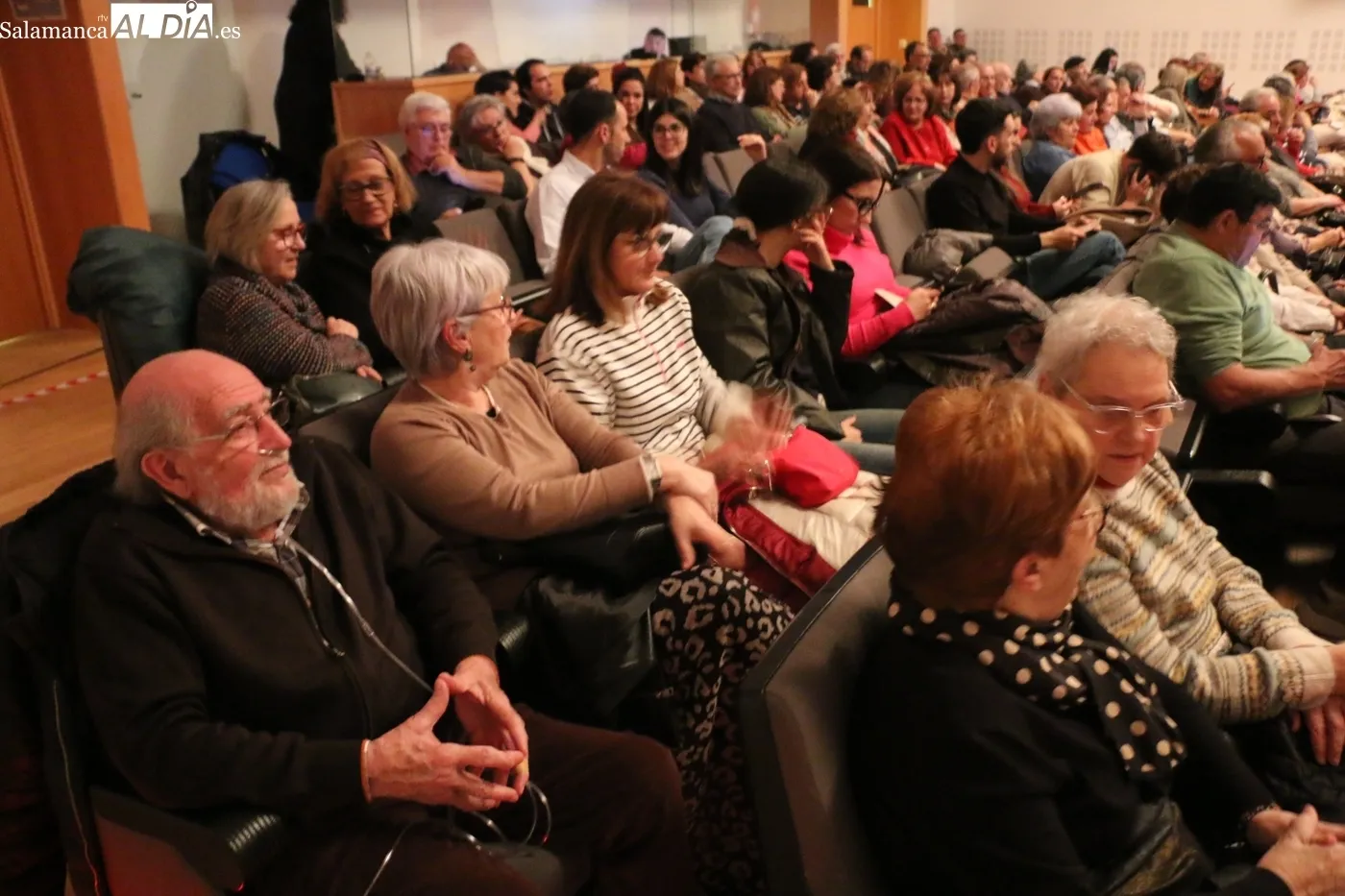 Representación de 'Maison Close' por Paraskenia Teatro en Vitigudino / CORRAL